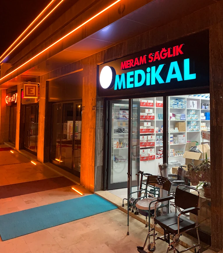 Meram Sağlık Medikal mağazasının Hocacihan’daki dış görünümü